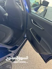  20 كيا EV6 موديل 2022 لون ازرق ميتالك صنف GT LIN بدون بانوراما للبيع