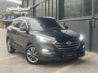  3 هونداي توسان 2018/17 بحالة الوكالة دهان شركة