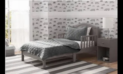  1 سرير اطفال بحاله ممتازه مع المرتبه