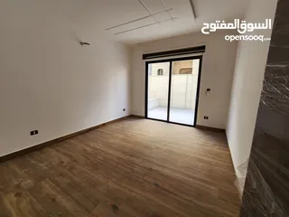  18 شقة للبيع في الصويفية ref : 14279