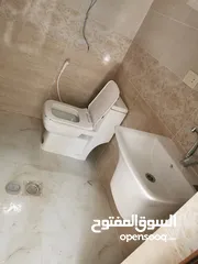  5 شقه للايجار