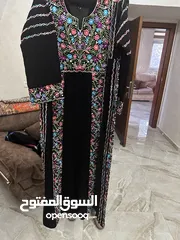  2 دشداش (ثوب تطريز ) عبايات