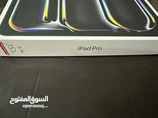  2 ايباد برو M4 شبه جديد بطاريته 100%