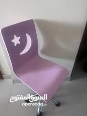  4 تخت و مكتب تعليمي وكرسي للبيع