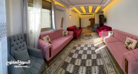  10 روف للايجار مفروش بالكامل اطلالة رائعة وموقع استراتيجي في اجمل مناطق البيرة