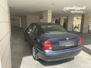  5 باسات 98 لون كحلي 1800 بنزين جير عادي