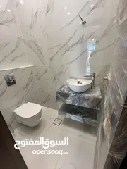  5 ارضيه مع ترس خلف المدارس العالمية تشطيب فندقي