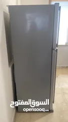  1 ثلاجه هيتاشي شبه جديده