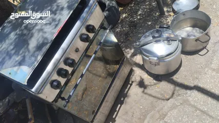  5 خزاين ثنتين وغاز وكلر ماء