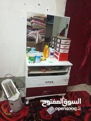  1 البيع وبيها مجال شي محتاجه