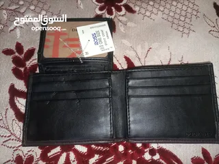  6 محافظ عدد اتنين جديد ووحده مستعمله اسبوع بحالة الوكاله
