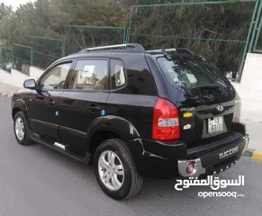  4 هيونداي توسان 2008