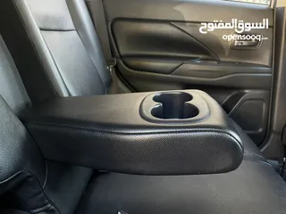  19 ميتسوبيشي  او تلاندر موديل 2016 وارد الشركه ومالك واحد فقط