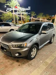  3 Outlander good condition