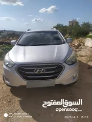  4 جيب هونداي توسان  موديل 2012 جنطات  شاشة لمس حساس خلفي مري كهرباء ترخيص لمدة عام