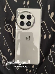  3 جهاز OnePlus 12 جديد