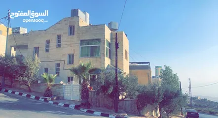  2 بيت مستقل على شارعين مُطل بسعر مغري جداً
