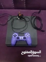  1 بليستيشن 4 للبيع