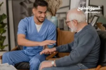  28 ممرض منزلي ورعاية كبار السن