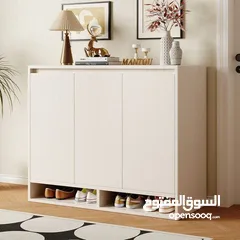  3 خزانة احذية خشبية ايطالية تصميم ذكي مع أجنحة فتح مريحة ولون أبيض أنيق تساعدك على انشاء مساحة معيشة