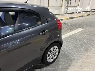  5 كيا ريو هاتش باك 2013