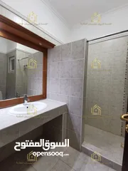  24 شقة فارغة - دير غبار - 4نوم - 280م - مطلة - قريبة من الخدمات العامة