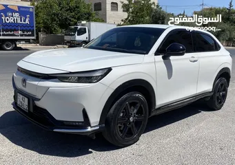  9 هوندا e.NS1 2023 لون ابيض