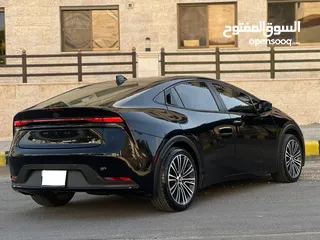  5 تويوتا يريوس هايبرد موديل 2023 الشكل الجديد كليا ومميزه