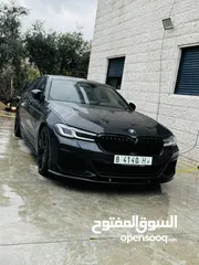  12 BMW 545e xDrive