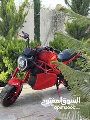  7 دراجه كهربائيه للبيع بحاله الوكاله