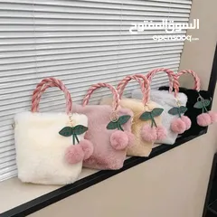  6 شنط يد فرو ناعمه جميله