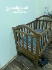  1 سرير أطفال للبيع