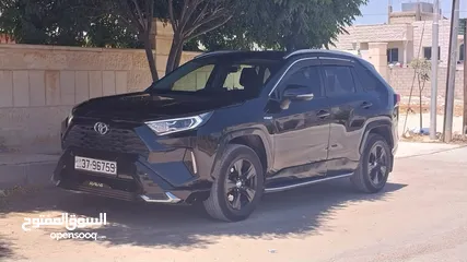  1 تويوتا راف فور 2021 فحص واحد جيد وارد شركه  لون اسود ملوكي بسعر مغري وحرق وقابل للبدل