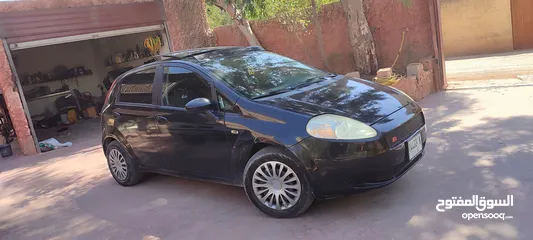  1 فيات جراند بونتو 2010