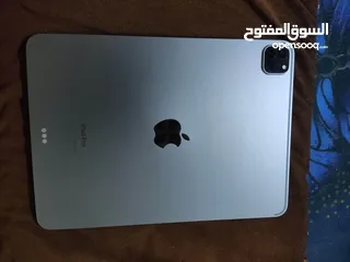  1 ايباد برو m2