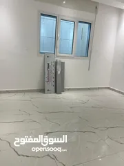  2 للإيجار شقة في غرب عبد الله المبارك (المجد) أول ساكن