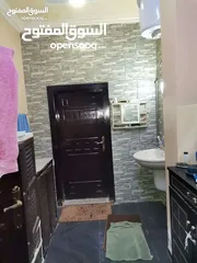  5 منزل مستقل للبيع مساحة 442 مكون من طابقين  الطابق الاول مستقل وشقتين الطابق الثاني كل شقه مستقله