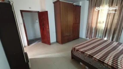  10 شقه مفروشه