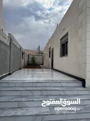  16 منزل مستقل للبيع