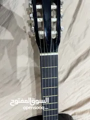  3 للبيع جيتار جديد استعمال يومين