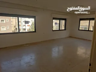  4 شقة فارغة للايجار