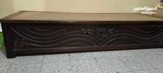  3 canapé coffre en bois rouge