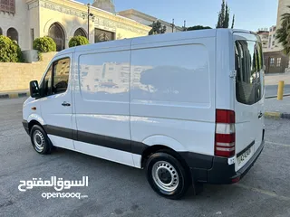  5 باص مرسيدس سبرنتر فان موديل 2011 شصي قصير بحاله ممتازه لون ابيض مميز مش بحاجه لأي نوم من الصيانه