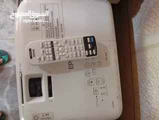  21 بروجكتر إبسون الترا شورت واجهزة عرض كثيره سوني هيتاشي فيوسونك ايسر كانون