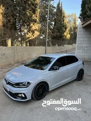  4 سعرر طحنن Polo R-line اتوماتيك