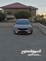  3 كيا K3 /ماتور 1600 / فحص نخب /اتوماتيك / سولار / اقتصاديه جدا غنيه عن التعريف