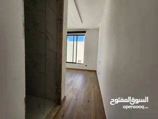  8 شقة ارضية للبيع في عبدون / الرقم المرجعي 14187