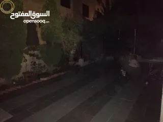  4 شقة أرضية مميزة للبيع في الدوار السابع  - قرب كوزمو 160م مع حديقة وترسات 200م