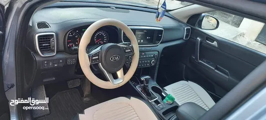  13 KIA SPORTAGE 2021