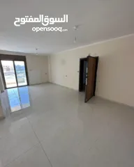  3 شقه للايجار مفروشه